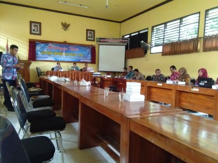 Operator SID Mengikuti Bimtek di Aula PMD