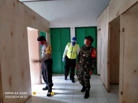 Pengadaan bilik isolasi covid 19 desa sengon